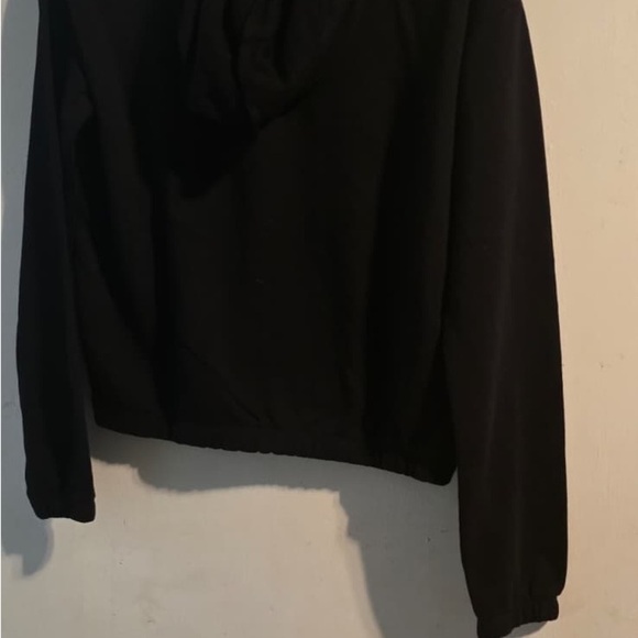 H&M Black Crewneck Sweater with White Print - Picture 3 of 10